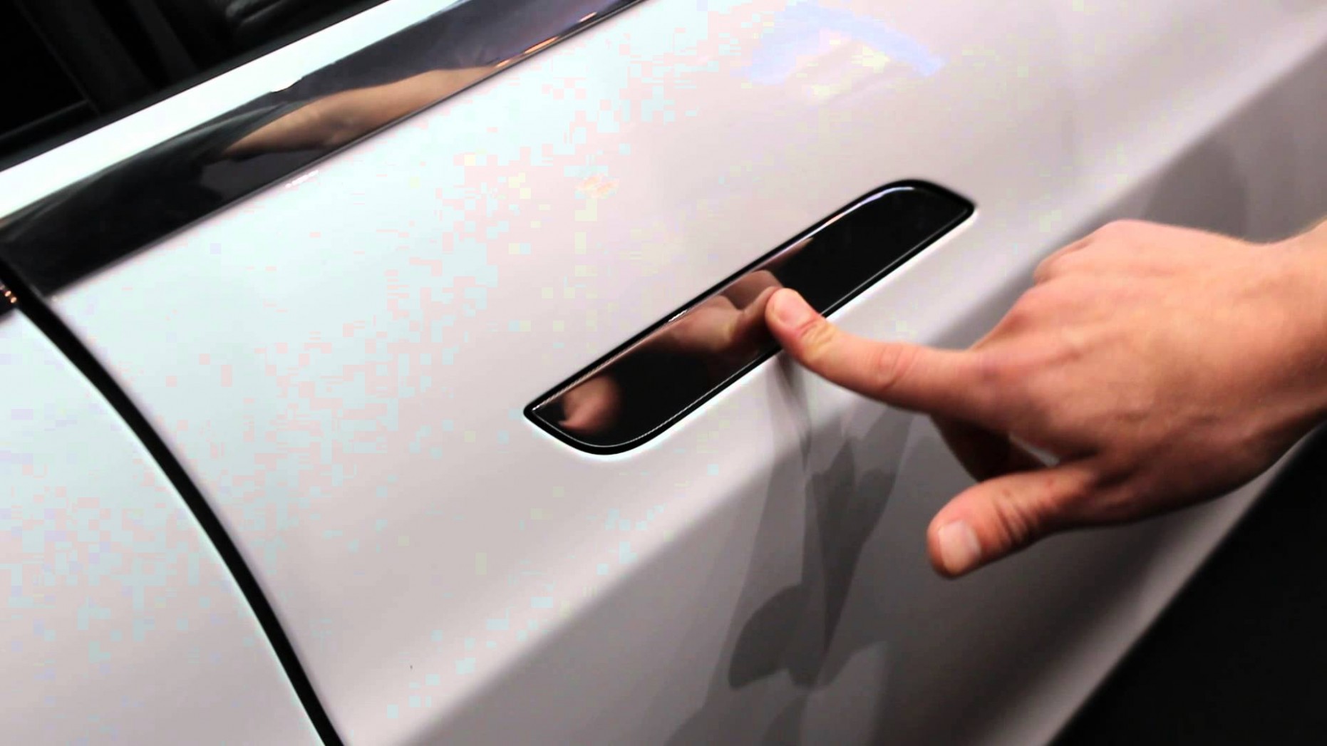 Tesla Door Handle Problem are Keeping Owners Locked Out